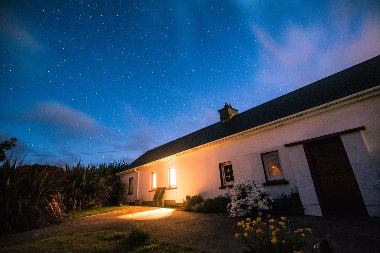 B&B The Red Door Cottage Донегол Экстерьер фото